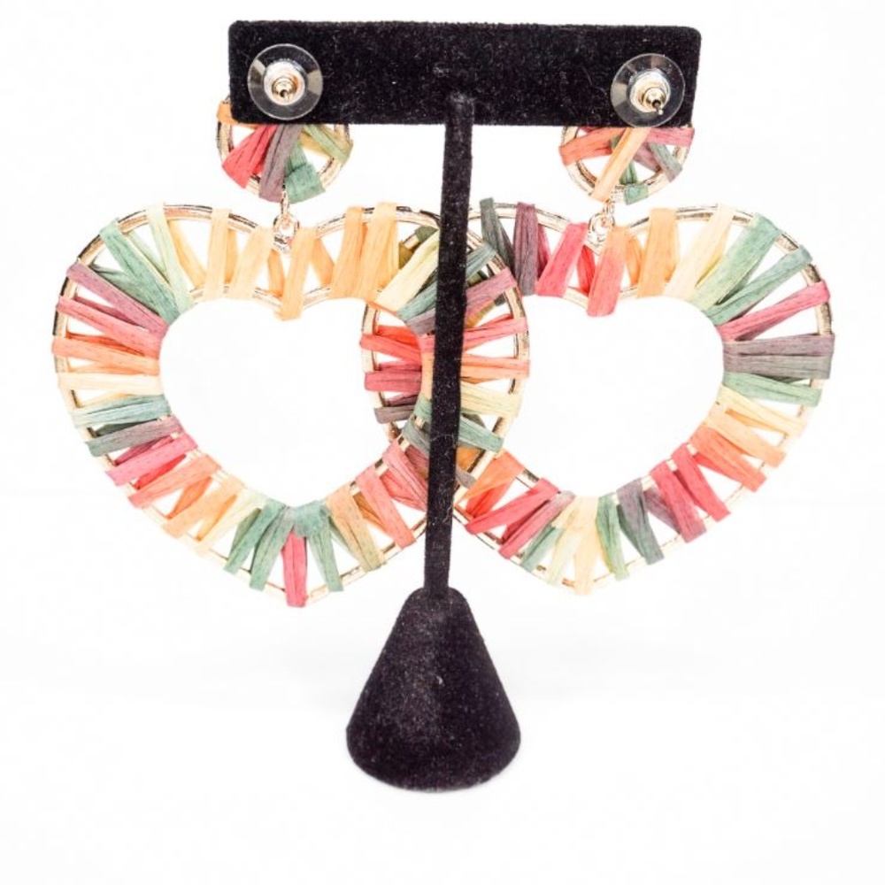 Rainbow Raffia Heart Dangle Earrings - Picture 6 of 6